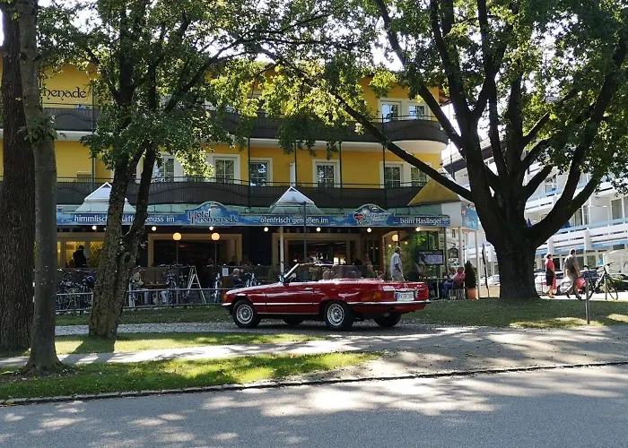 Hotel & Cafe Promenade